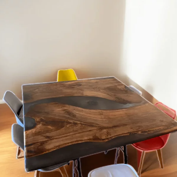 Exemple de salle a manger avec la table carrée rivière fumée sans led