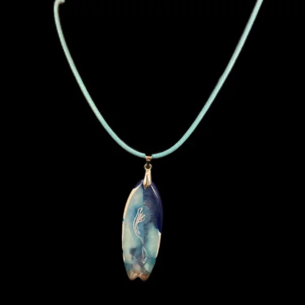 pendentif surf fond noir 2