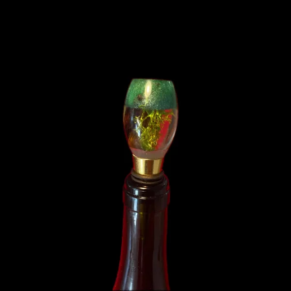 le bouchon or ovale sur une bouteille